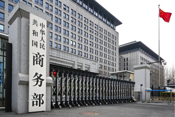 九部门推动跨境电商供应链优化；十三部门升级物流设施；辽宁、武汉分别发力“换新+回收”与低空经济发展(图1)